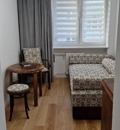 Arma Design 2 Bedrooms Warschau