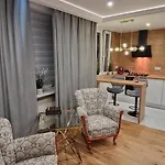 Arma Design 2 Bedrooms * Warszawa